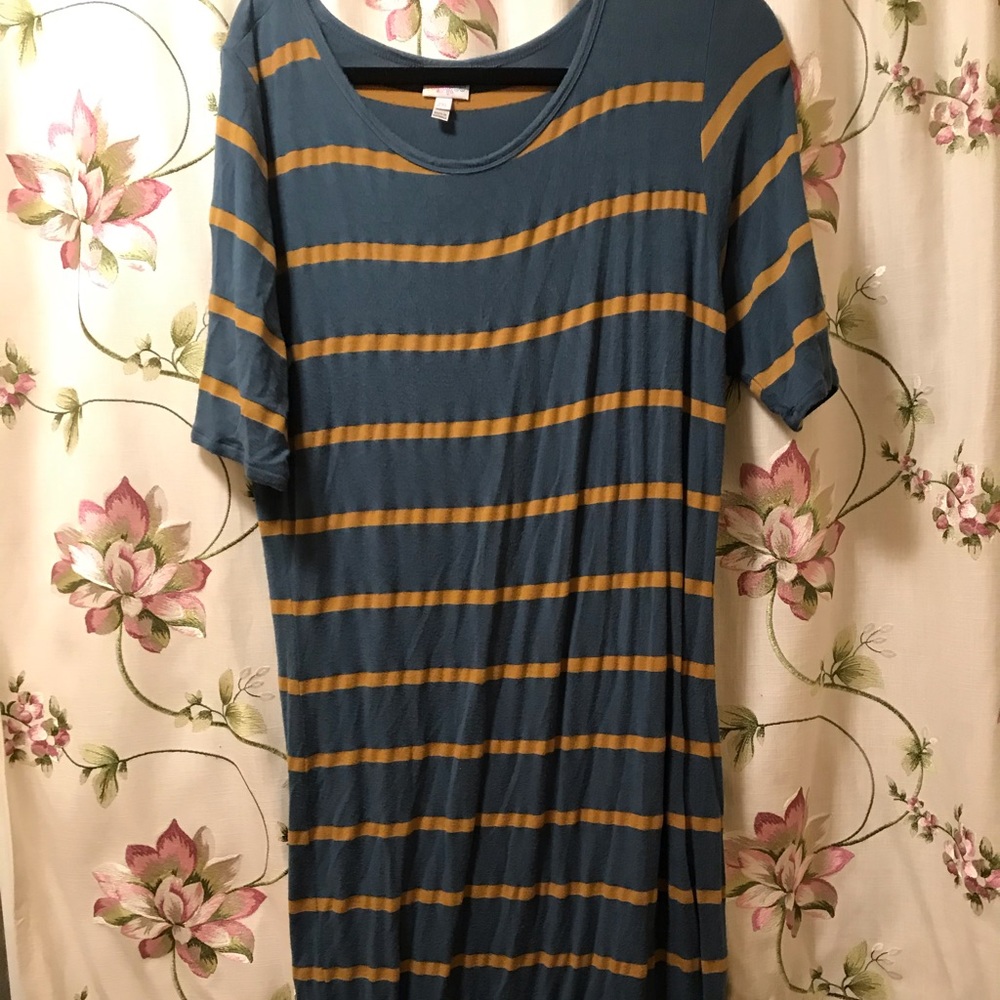 Lularoe half sleeve dress